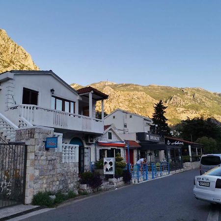 Duplex Apartman Lazaro Kotor Exteriör bild